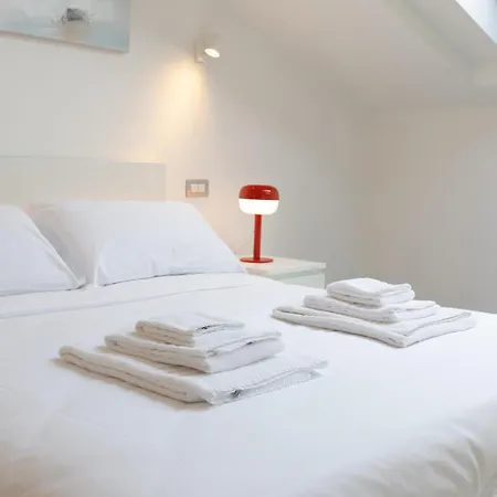 Steve Mansion Centre アパート